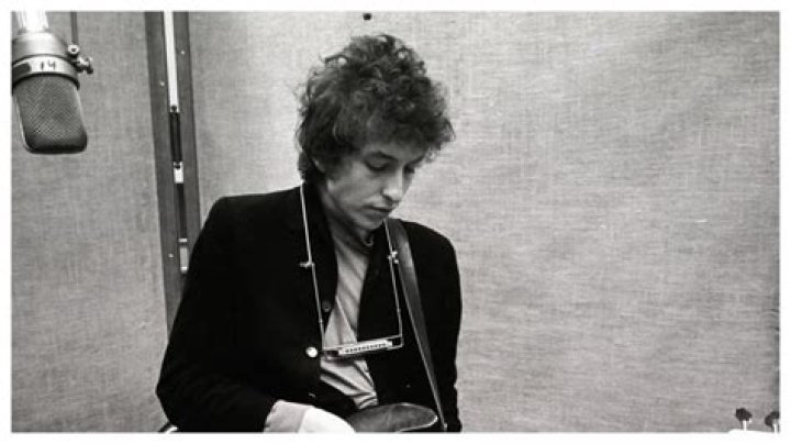 bob dylan net worth