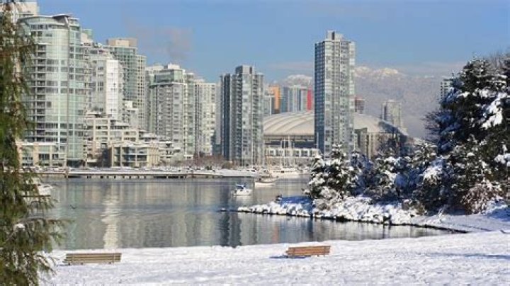 Can you hike in the winter in Vancouver?