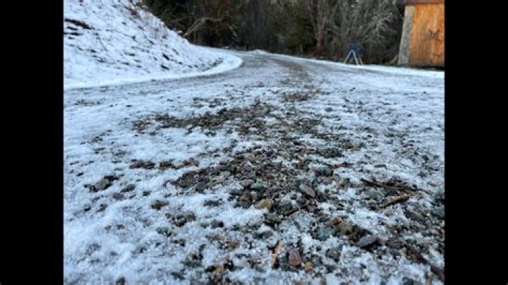 can you plow a gravel driveway