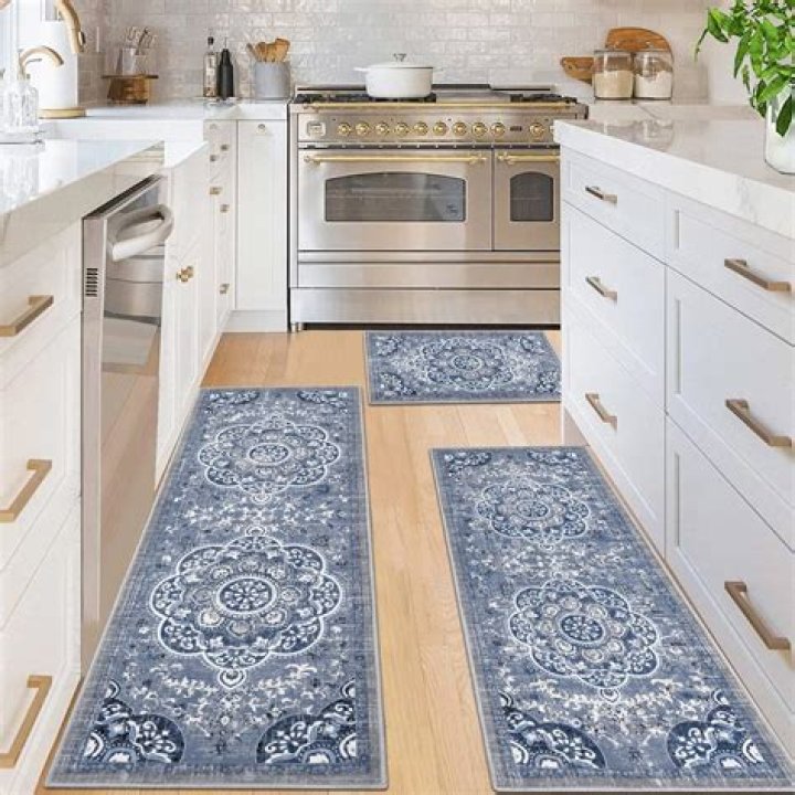 colorfast rugs for vinyl floors