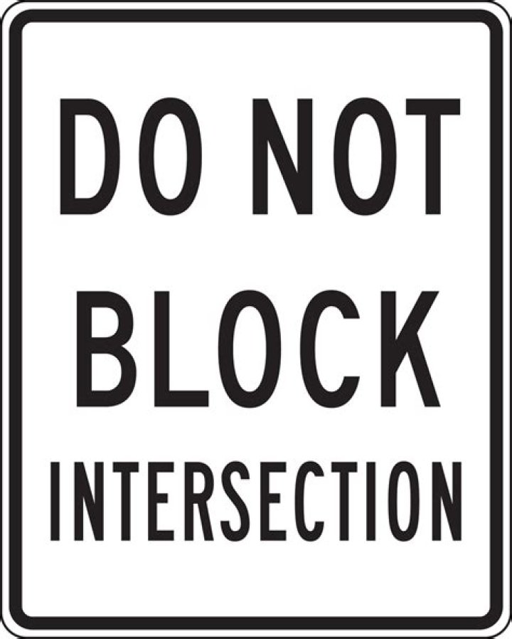 do not block intersection sign