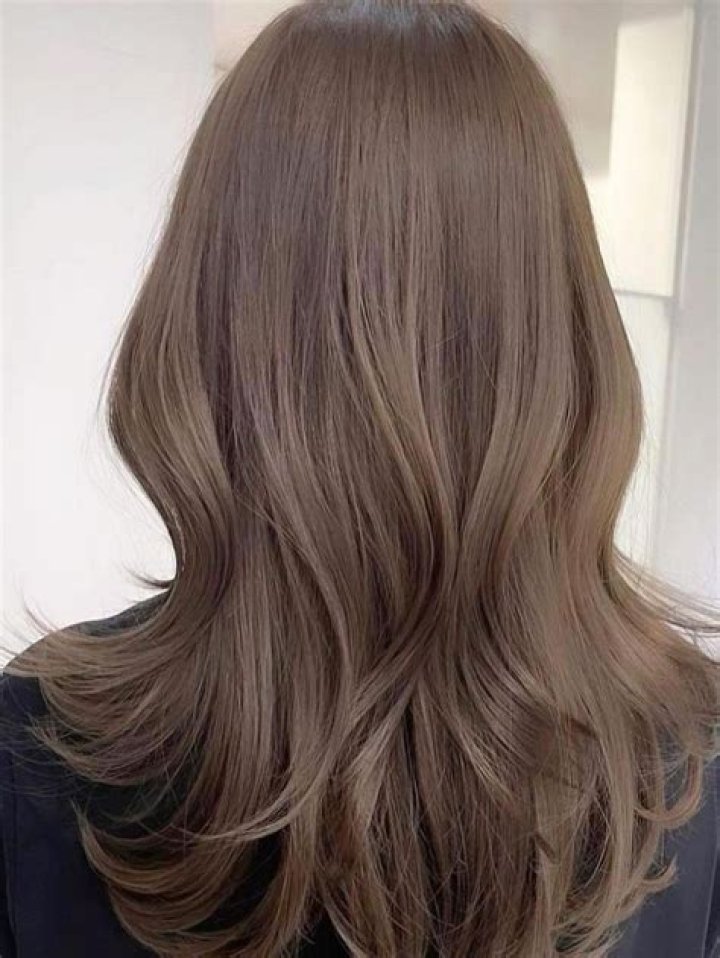 Does Ash brown get rid of red?