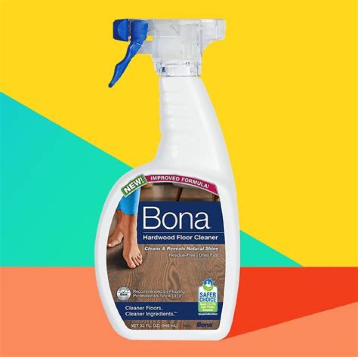 Does Bona Hardwood Floor Cleaner contain wax?