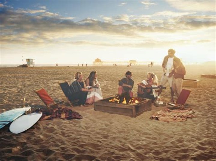 does huntington beach have fire pits