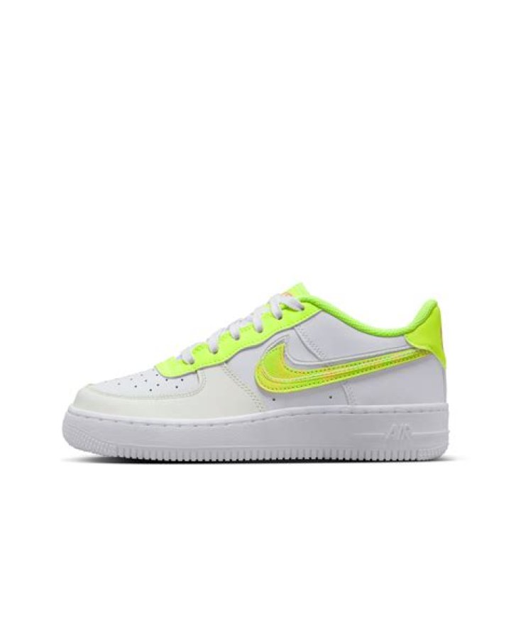 Does Nike Air Force 1 glow-in-the-dark?