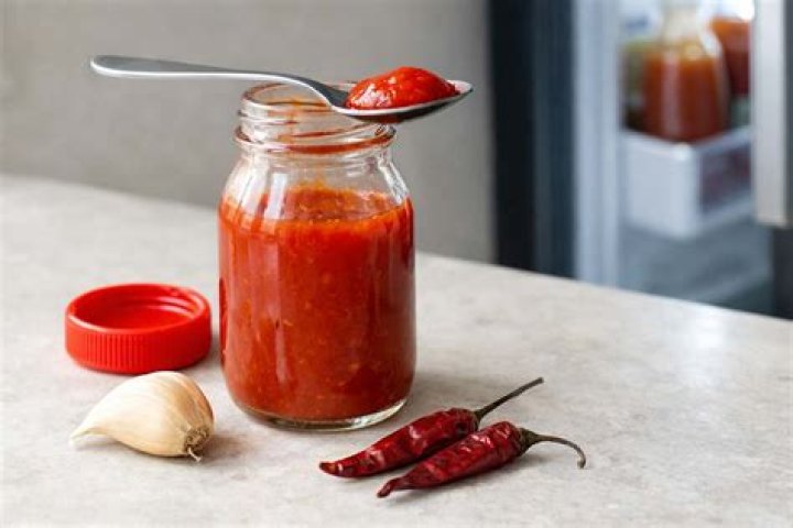 does sriracha need to be refrigerated