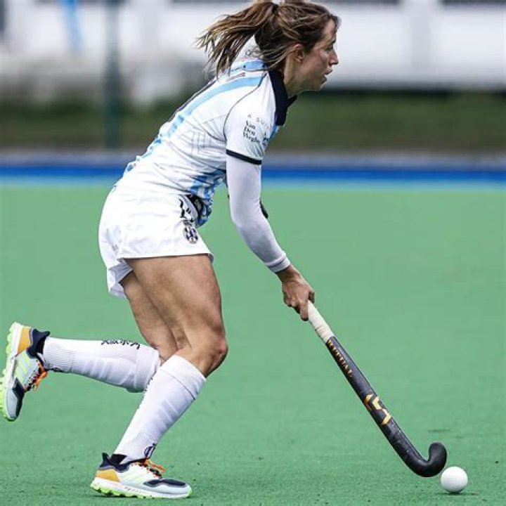 Does UC Santa Barbara have a hockey team?