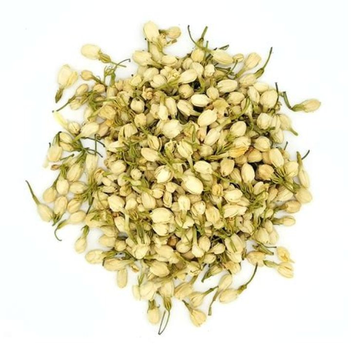 dried jasmine flowers