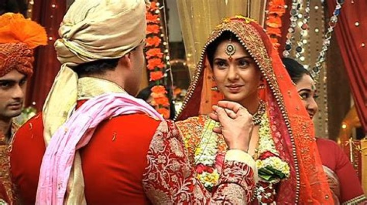 How can I watch all episodes of Saraswatichandra?