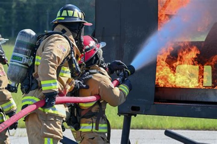 How do I become a firefighter in Indiana