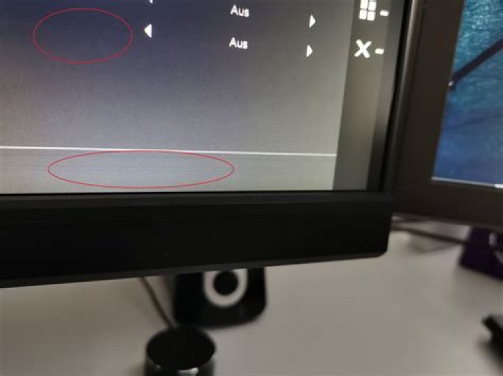 How do I sharpen my monitor screen?