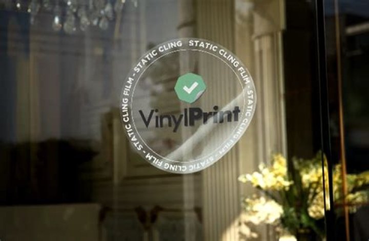 How do you apply window cling vinyl