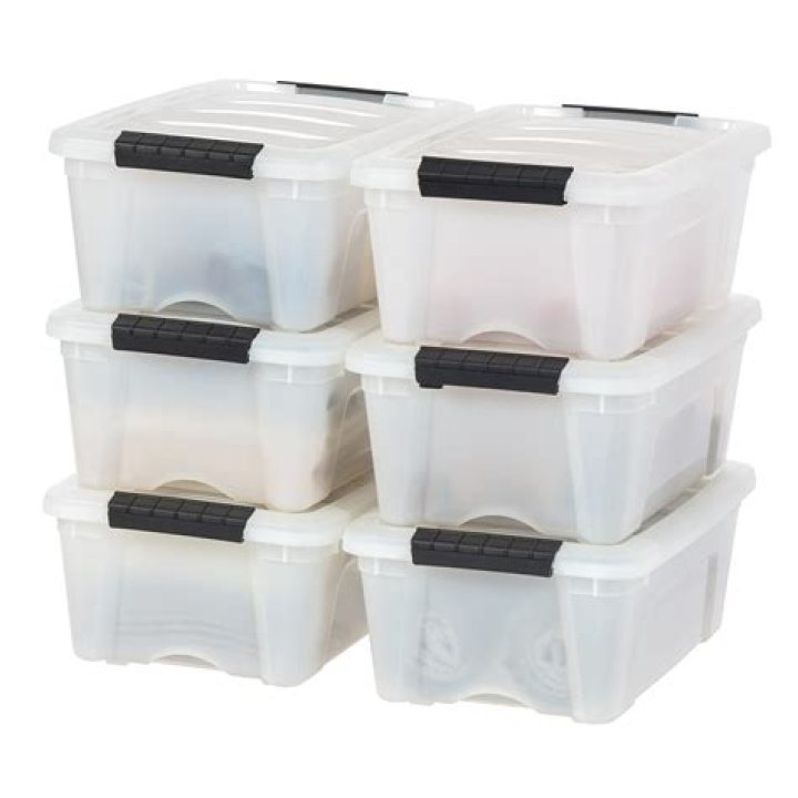 How do you keep bugs out of plastic storage bins