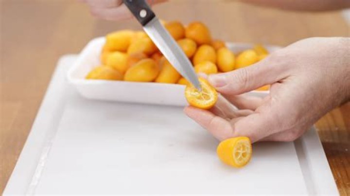 How do you serve kumquats