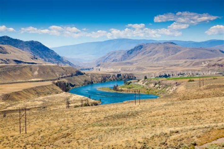 How far is Cache Creek from Sacramento