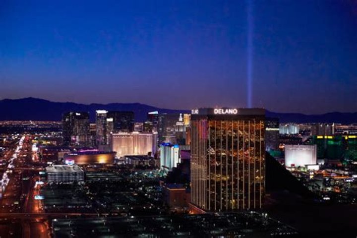 How many floors is Delano Las Vegas