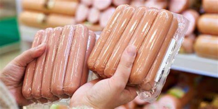 how many hot dogs in a pack