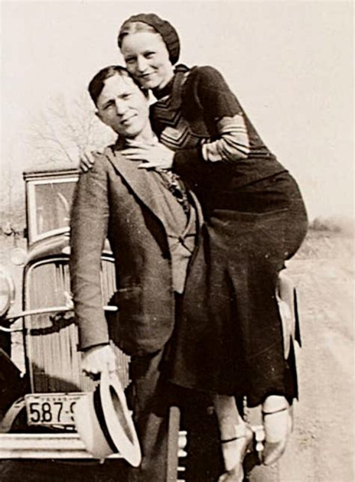 how many people did bonnie and clyde kill