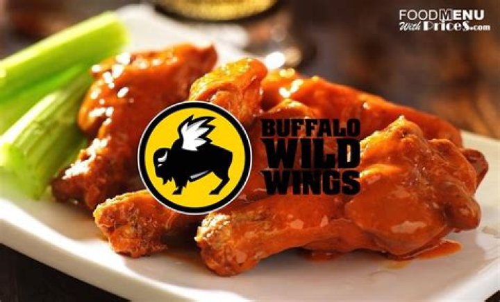 How many wings are in the traditional At Buffalo Wild Wings?