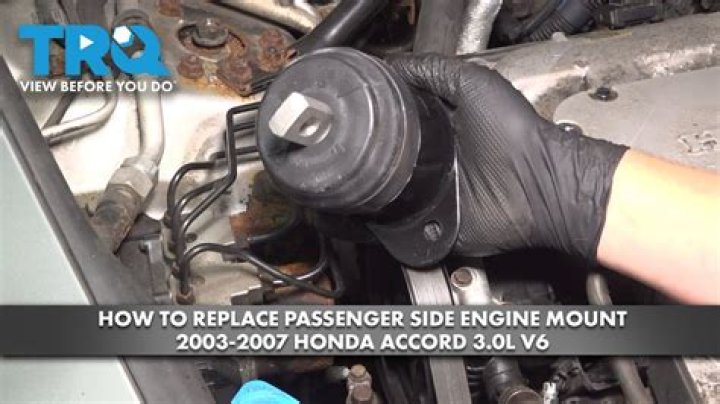 How much does it cost to replace engine mounts Honda Accord?