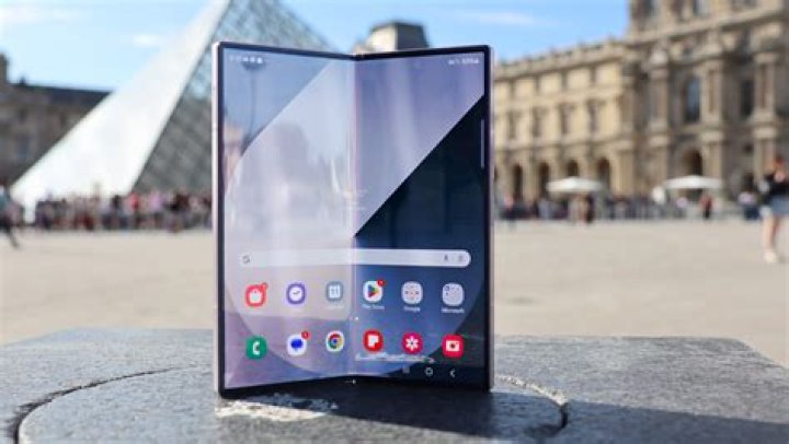 How much is the Samsung Galaxy A7 in SA?