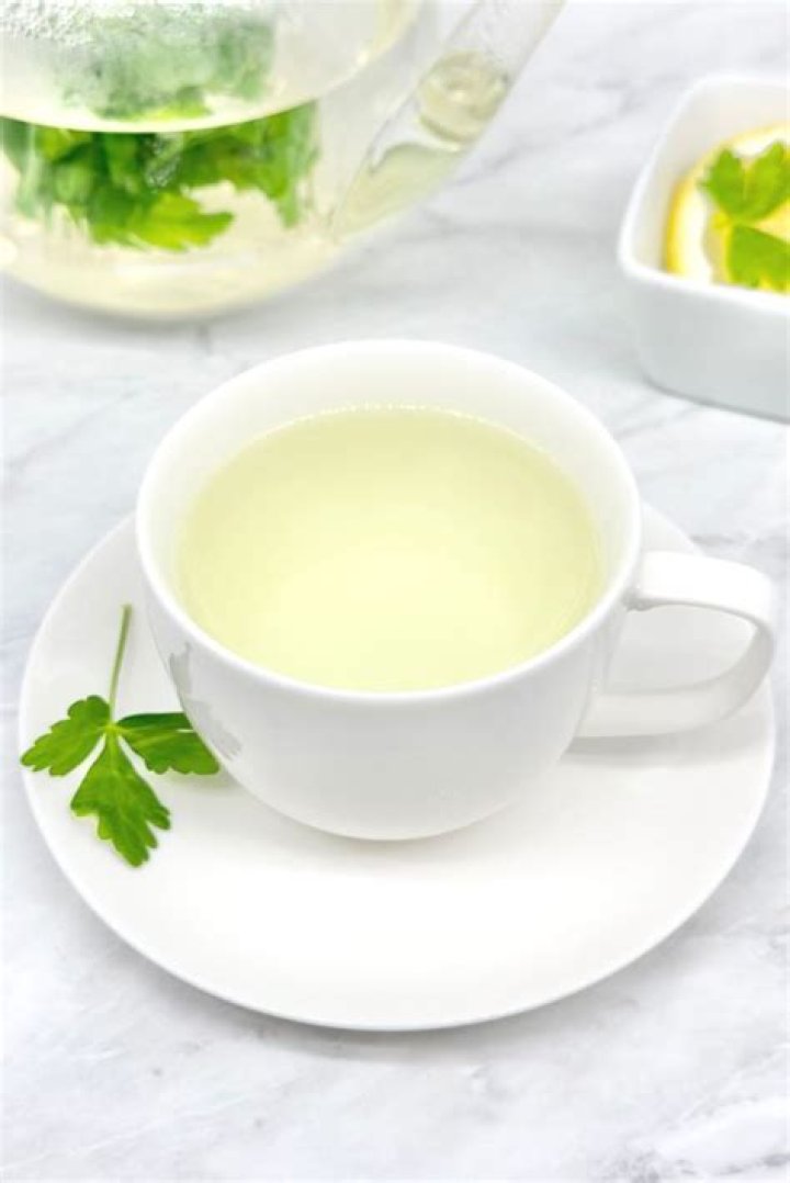 how much parsley tea is safe to drink daily