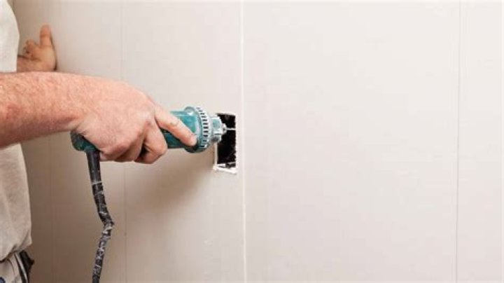 how to cut drywall for outlets