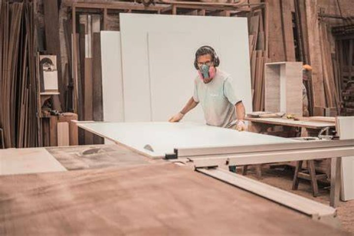 how to cut mdf