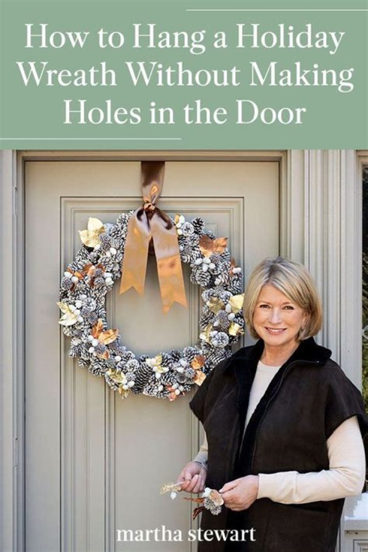 how to hang a wreath on a metal door
