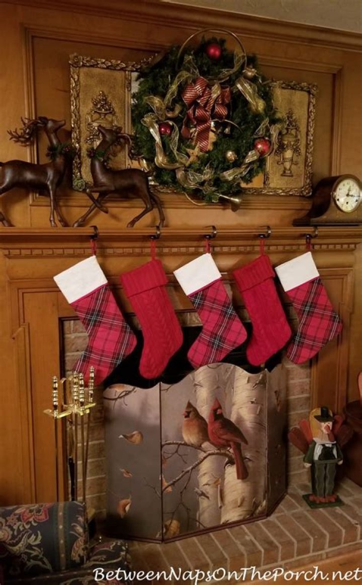 how to hang christmas stockings on mantle