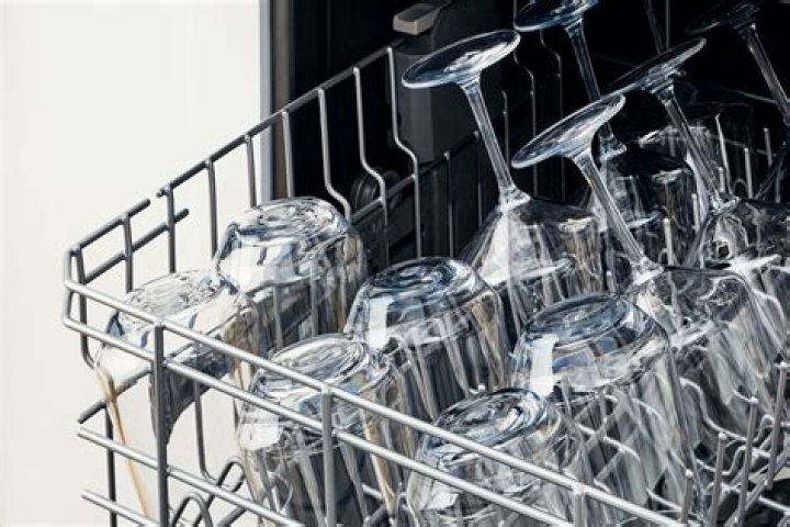 how to put wine glasses in dishwasher