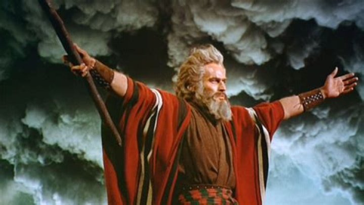 is charlton heston still alive