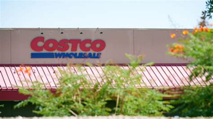 is costco open on memorial day