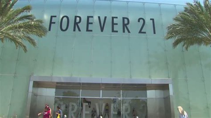 Is Forever 21 closing in the US