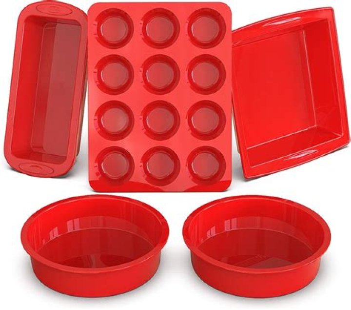 Is it necessary to grease silicone bakeware