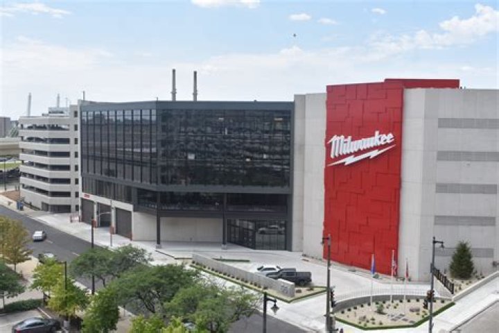 ,Is Milwaukee tool owned by China?,The Milwaukee Electric Tool Corporation is an American company th