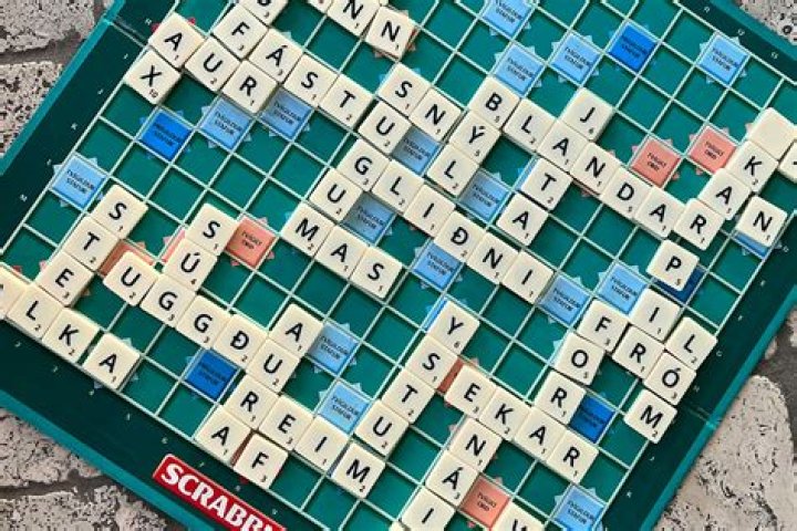 is ze a scrabble word