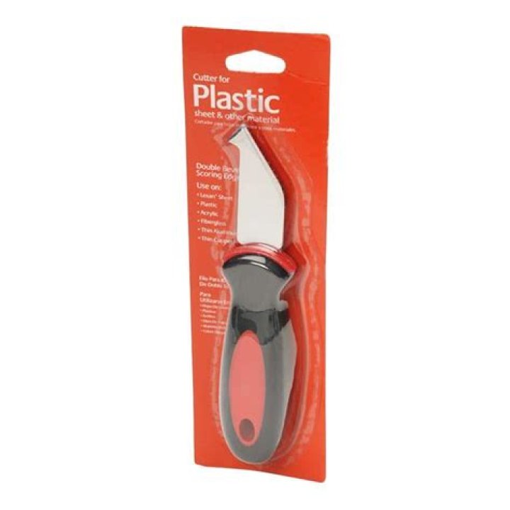 knife to cut plastic
