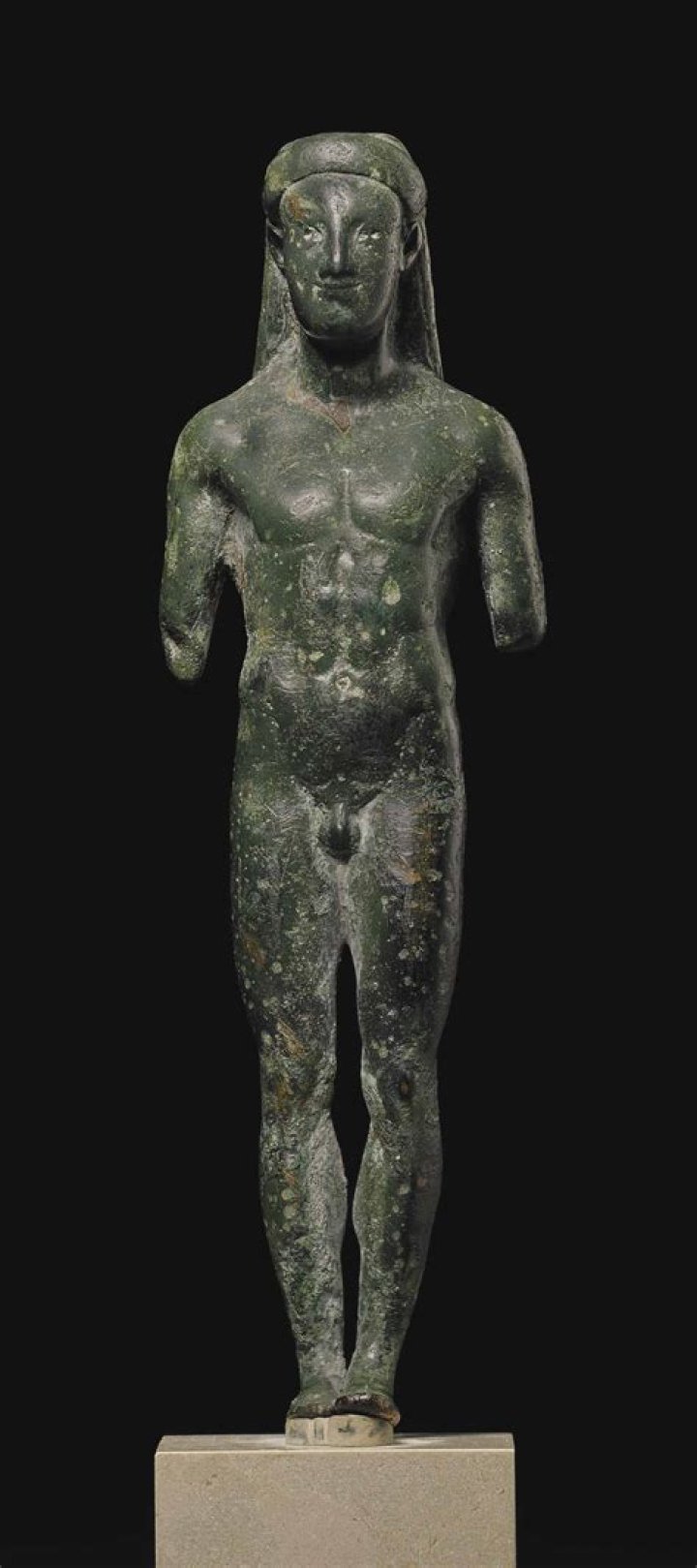 kouros figures