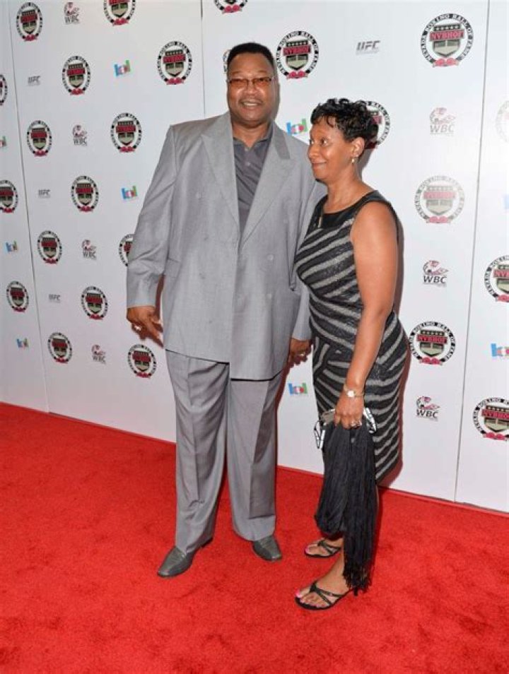 larry holmes net worth 2020