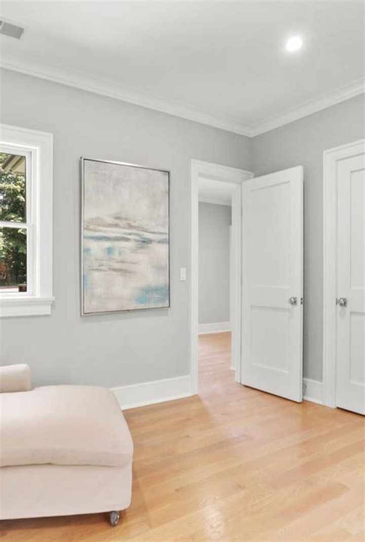 light grey paint