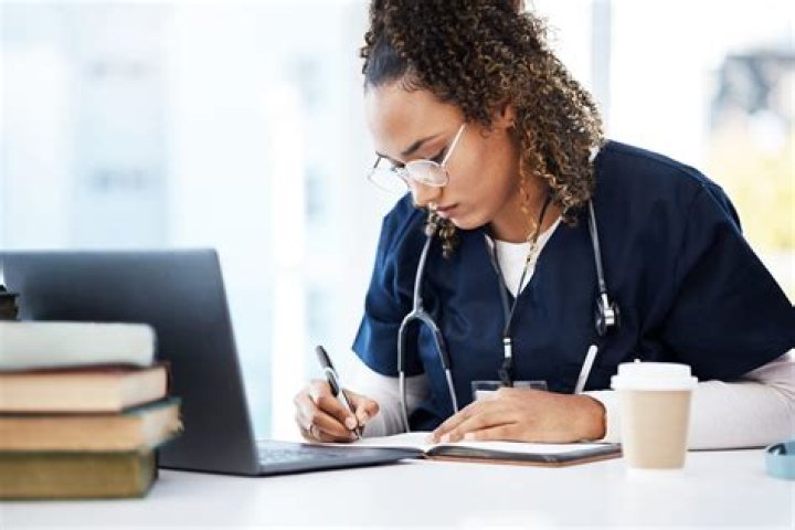 lpn vs cna salary