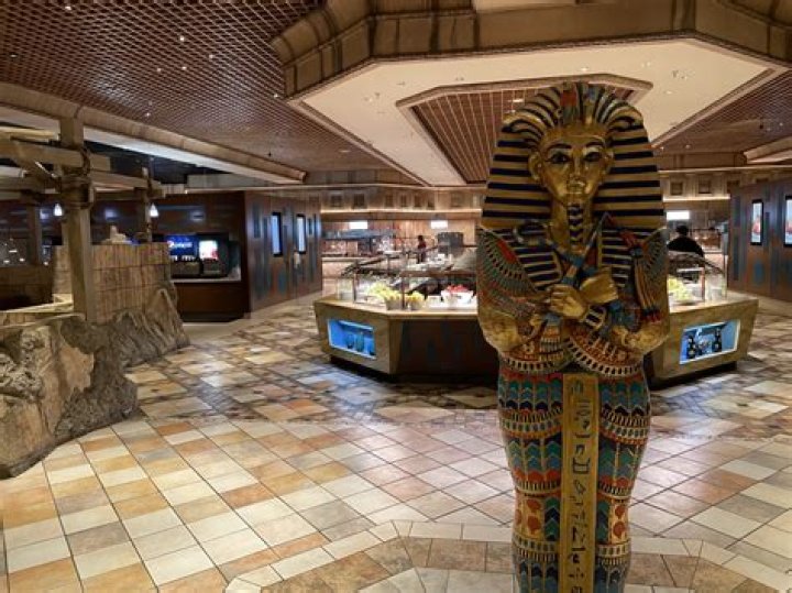 luxor buffet