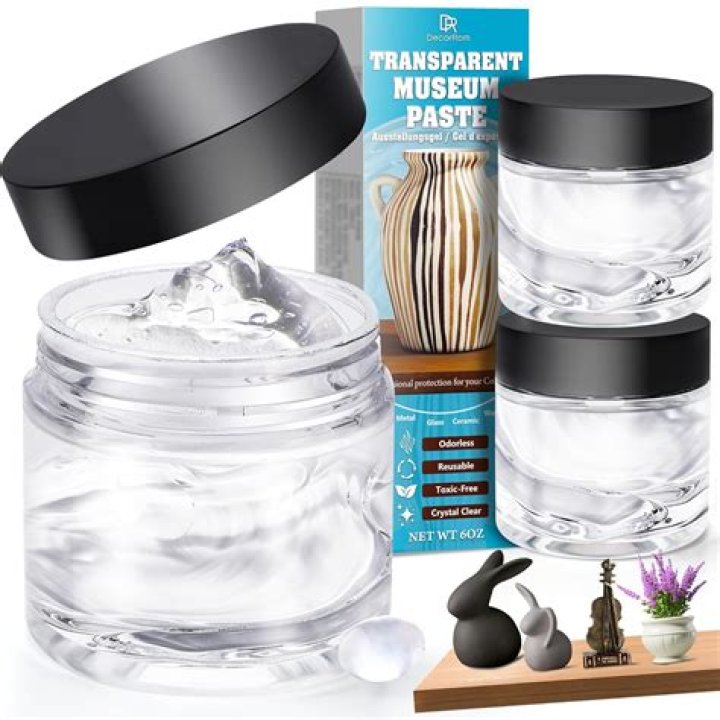 museum putty clear