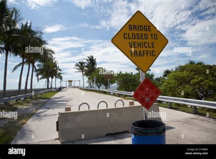 old seven mile bridge closed