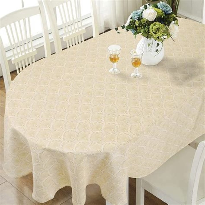 oval tablecloth