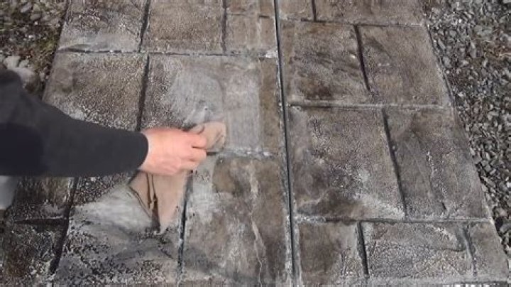 stamped concrete crack repair