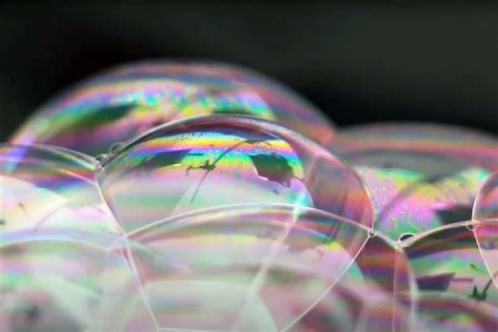 what colour is bubbles