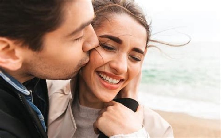 What does novio mean