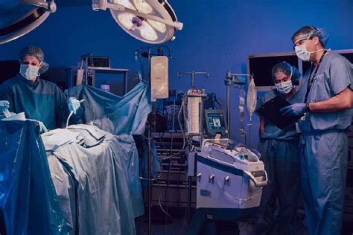 What is a cell saver technician